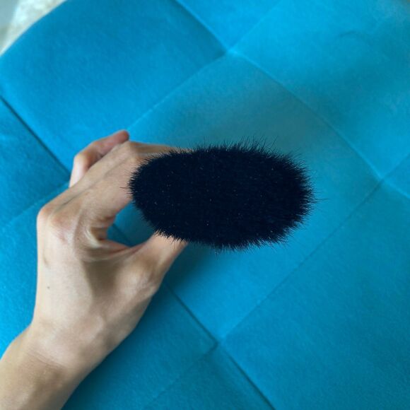 Hakuhodo Large Fluffy Face body Finishing Angle Powder Brush - Rare - Picture 5 of 7